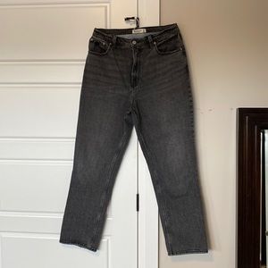 Abercrombie & Fitch the Ankle Straight ultra High Rise Curve Love size 29/8 Jean